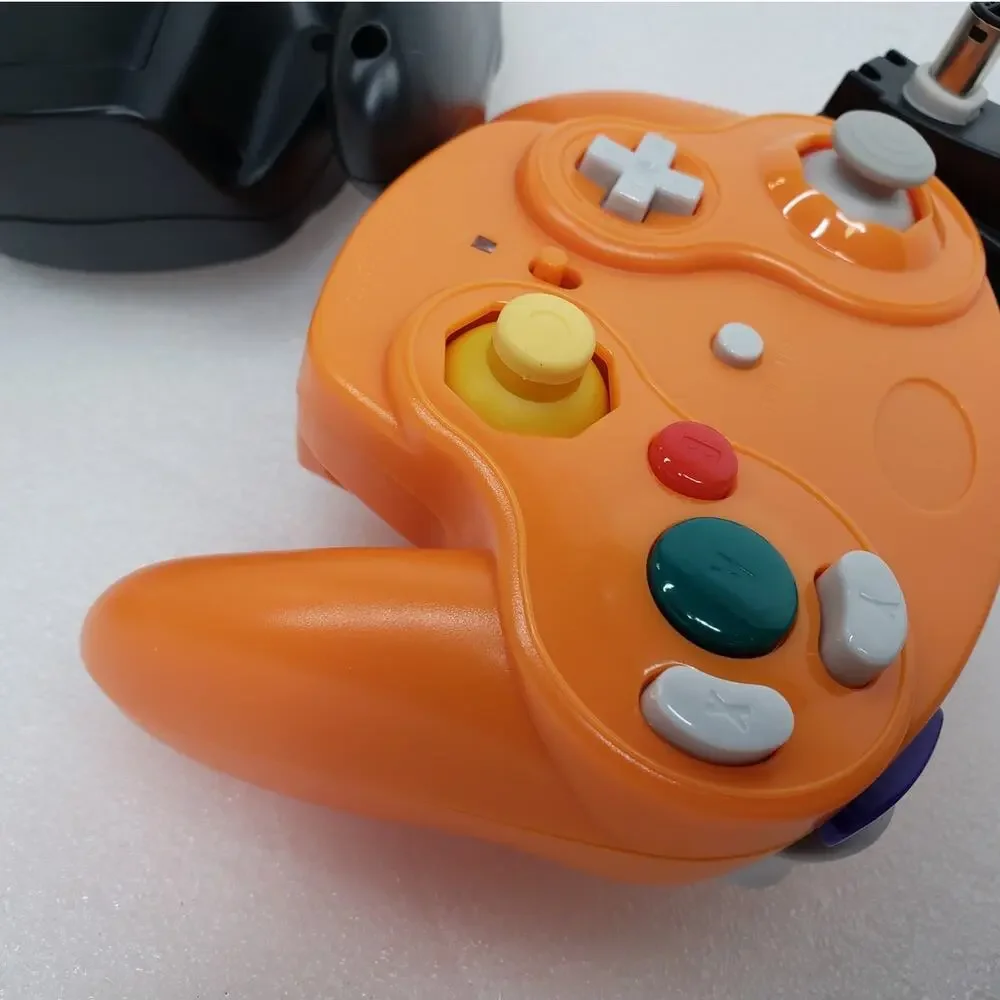 PGFYDAL 2.4G Wireless GameCube Controllers w Wireless Receivers. Orange & Black